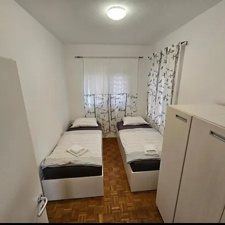 With A Parking Space Podgora, Makarska - 22286 Apartment