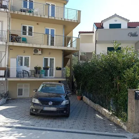 With A Parking Space Podgora, Makarska - 22286 *