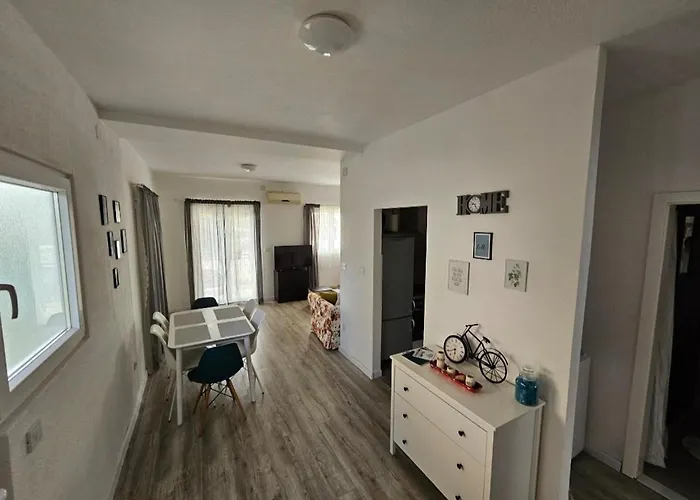 With Parking Space Podgora, Makarska - 22286